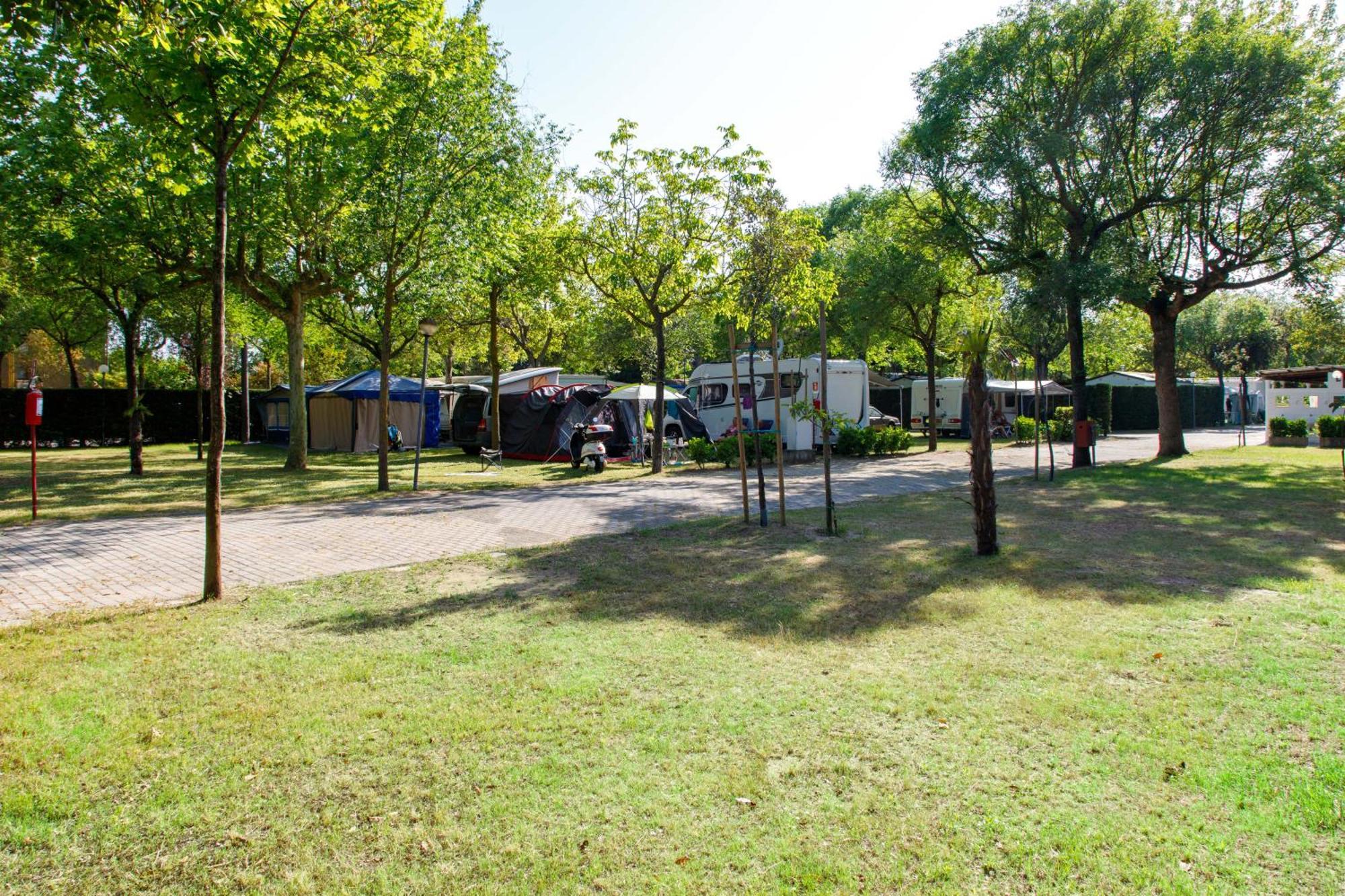 克劳斯露营地 卡瓦利诺 外观 照片